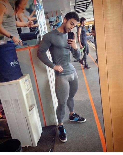 mens bulge|How Men Can Wear Compression Leggings and Tights With .